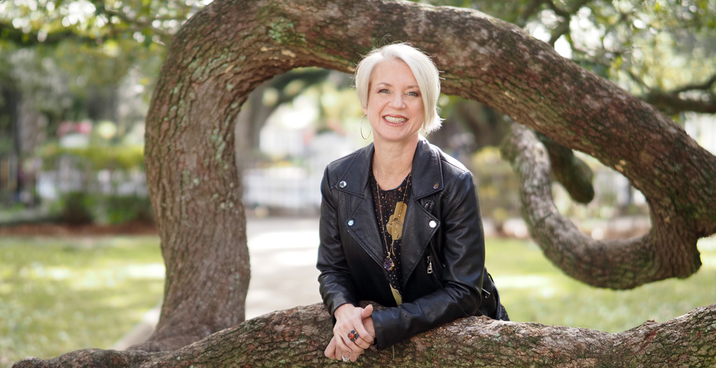 Charlotte Pence data-lightbox='featured'